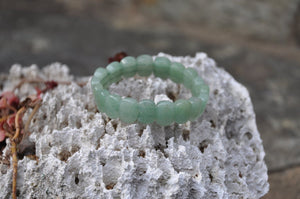 Green Jade Vertical Oval Stretch Bracelet