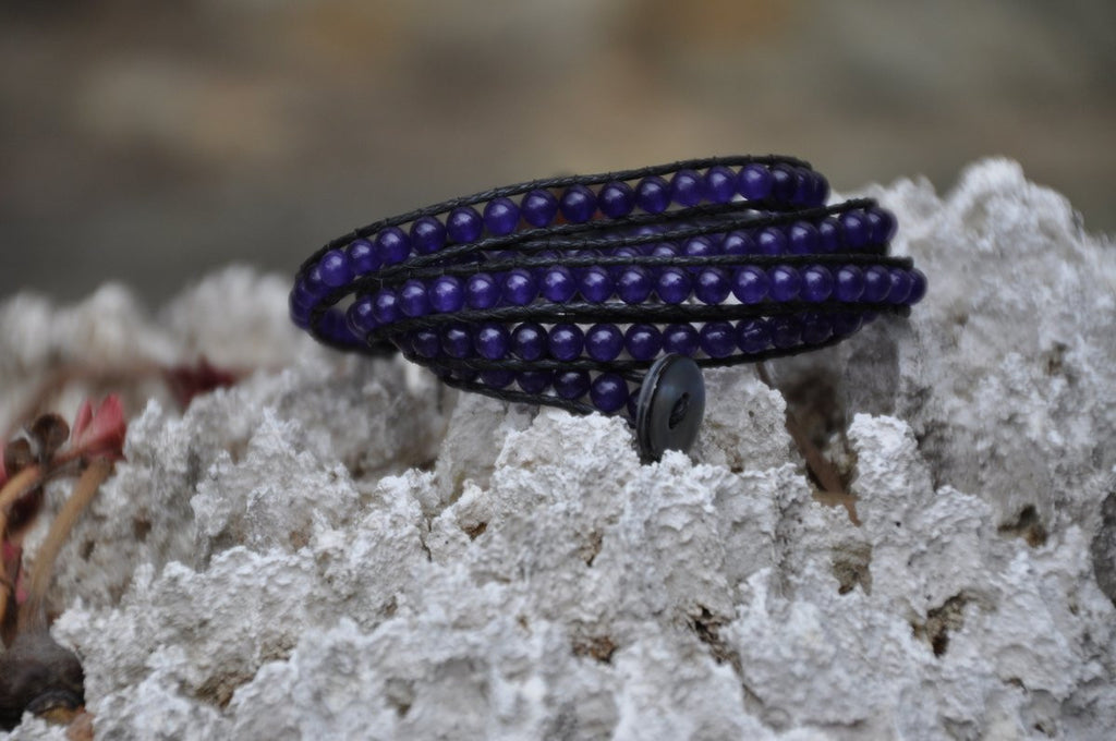 Lavender Jade Beaded Dark String Wrap with Shell Button