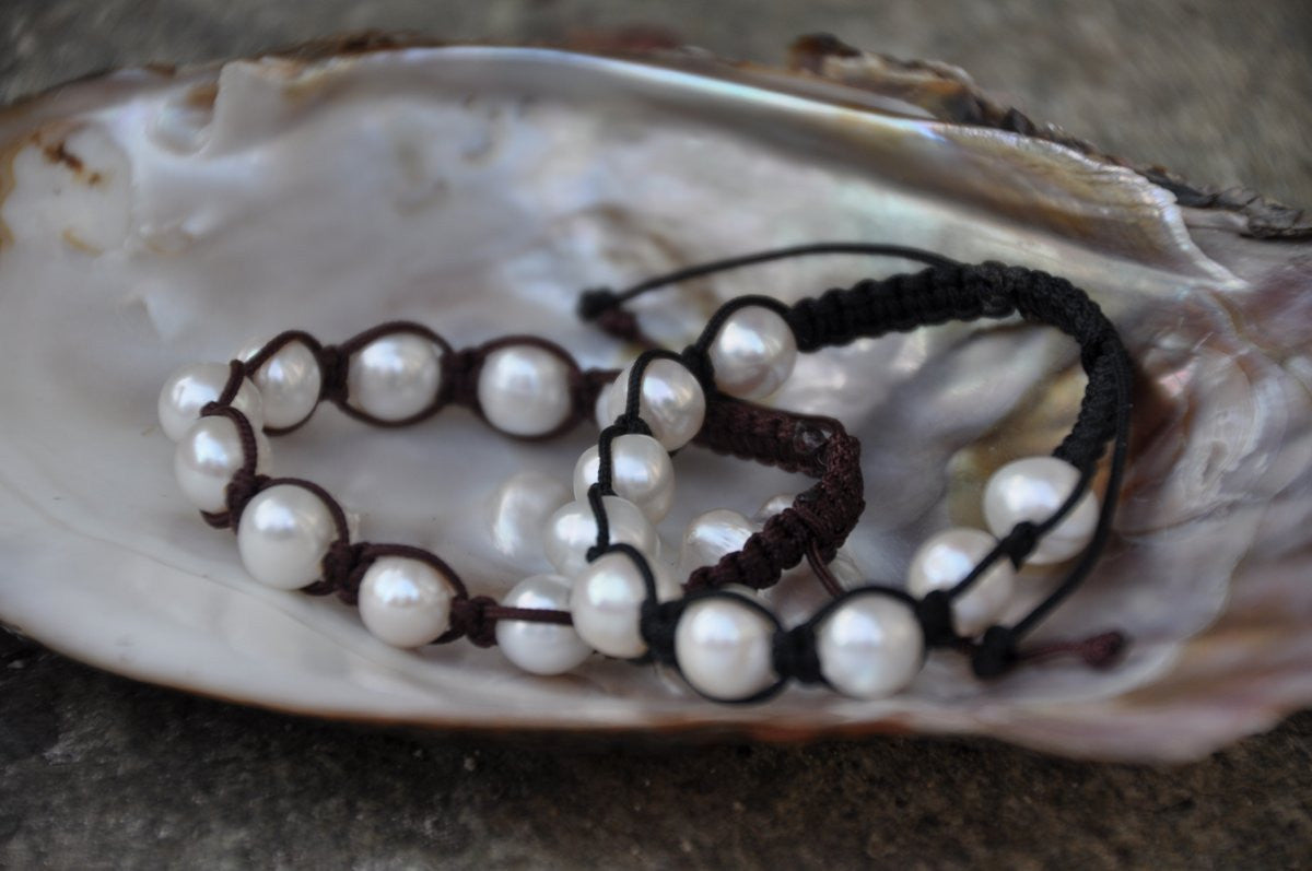 Pearl String Pull Bracelet
