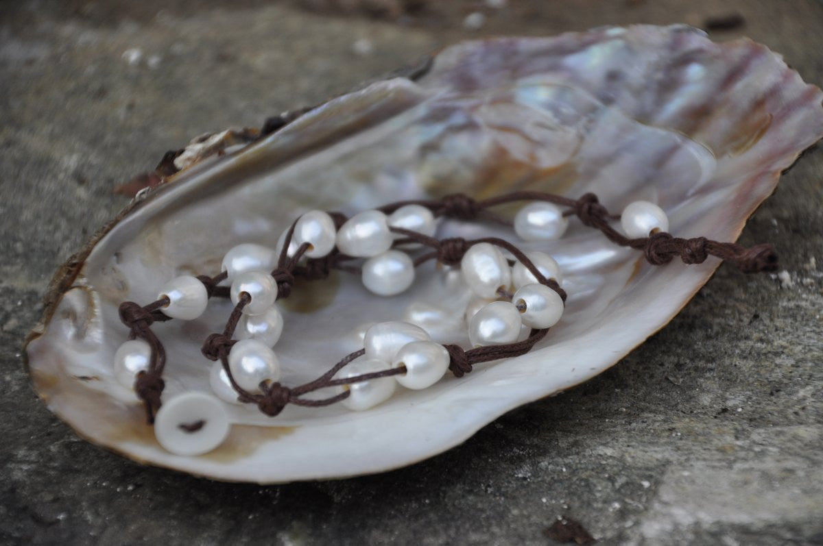 Pearl Brown String Necklace with Shell Button